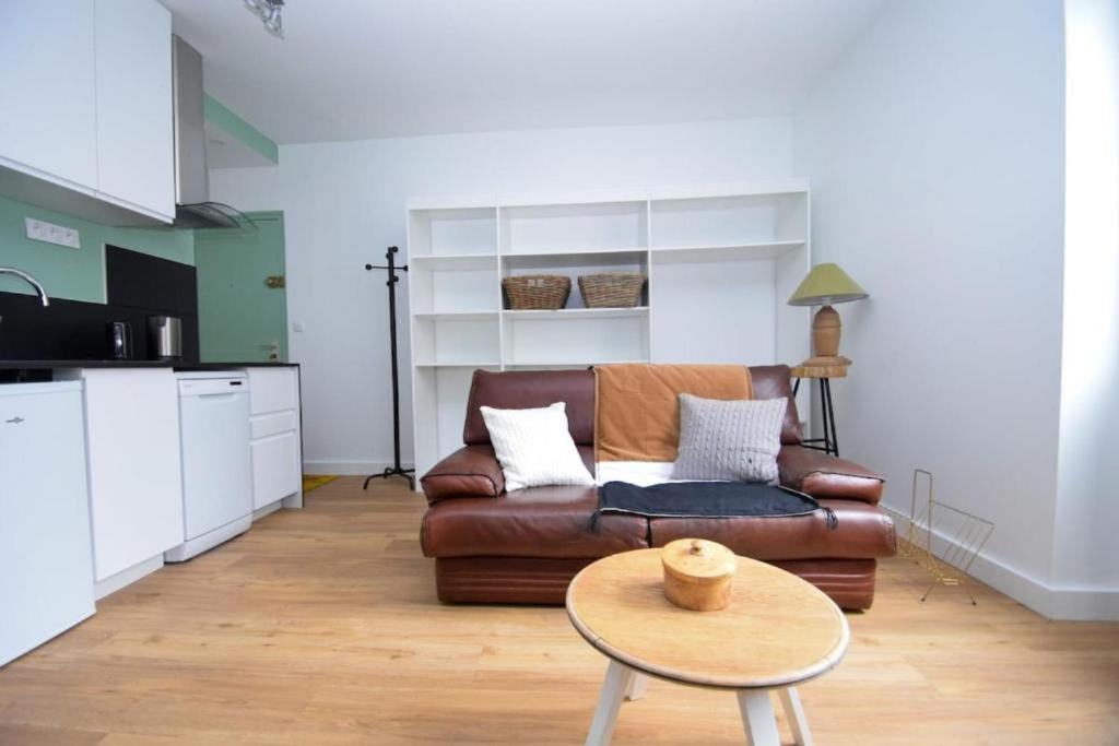 Appartement Entre Plage De L'Ecluse Et Place Du Marche Dinard Exterior foto